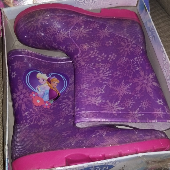 1-FROZEN - theme rain boots - Picture 2 of 5